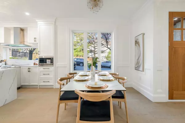 Vancouver, BC V6N 2P4,4005 W 35th AVE