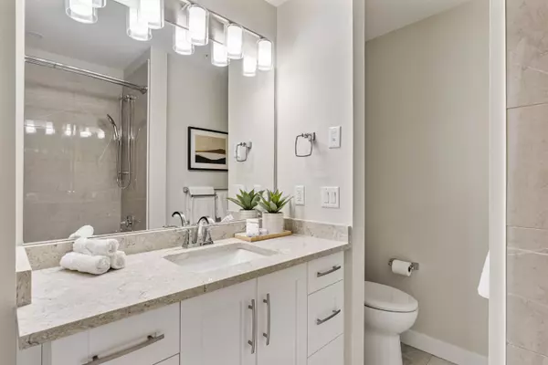 Langley, BC V2Y 4M7,8233 208b ST #A124