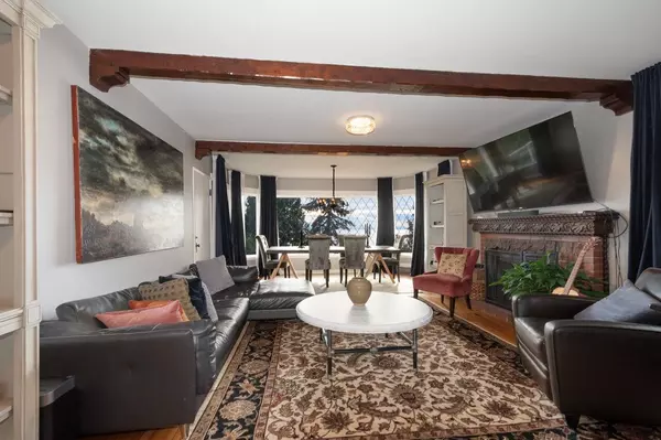 West Vancouver, BC V7V 2K5,3284 Mathers AVE