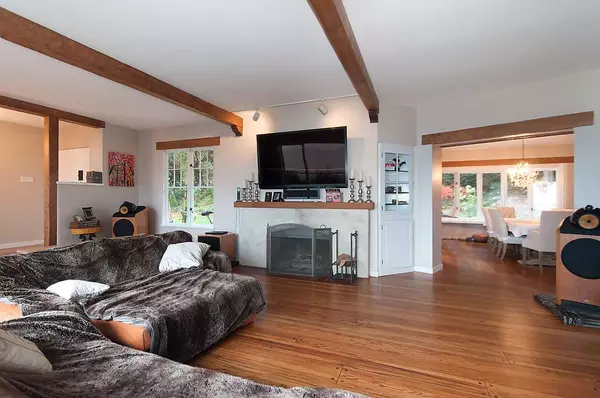 West Vancouver, BC V7V 2K5,3290 Mathers AVE