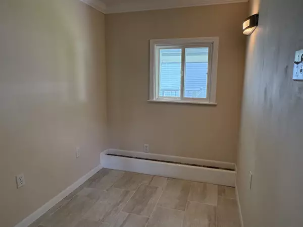 Hope, BC V0X 1L2,62010 Flood Hope RD #9