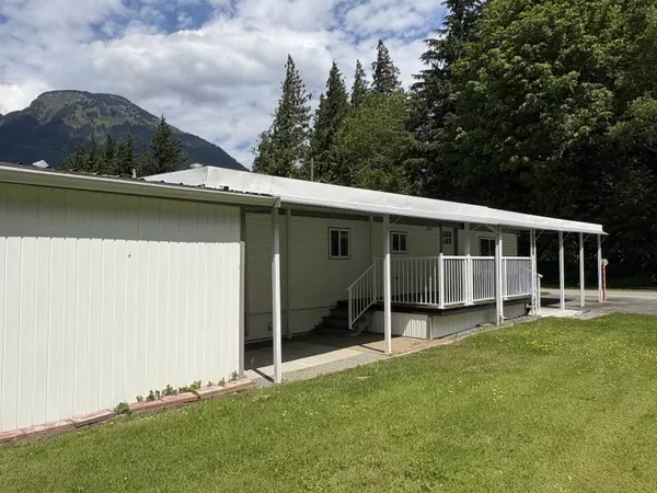 62010 Flood Hope RD #9 Hope, BC V0X 1L2