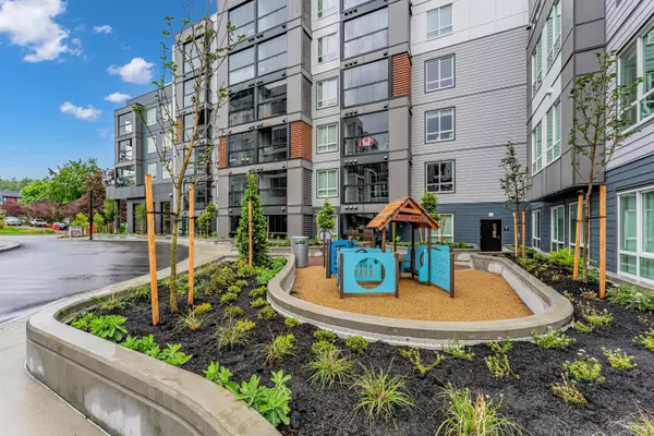 Langley, BC V2Y 3Y1,19953 76 AVE #105