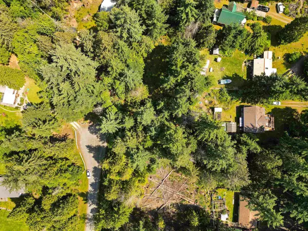 568 Aya Reach RD Mayne Island, BC V0N 2J1