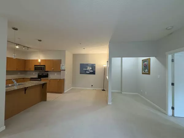 Surrey, BC V3T 0B7,13733 107a AVE #427