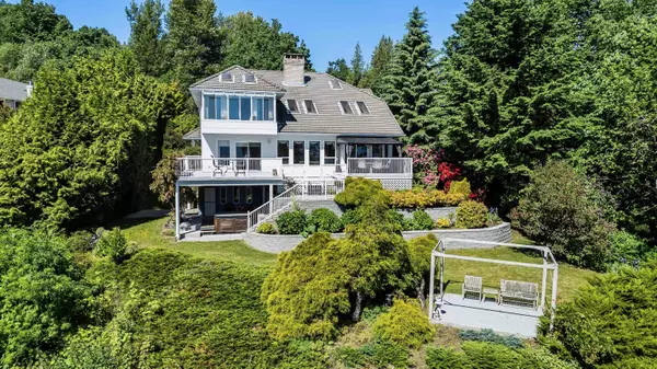 8486 Huckleberry PL, Chilliwack, BC V2R 4A3