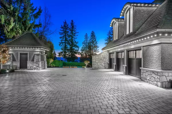 Surrey, BC V3X 2Z5,13283 56 AVE