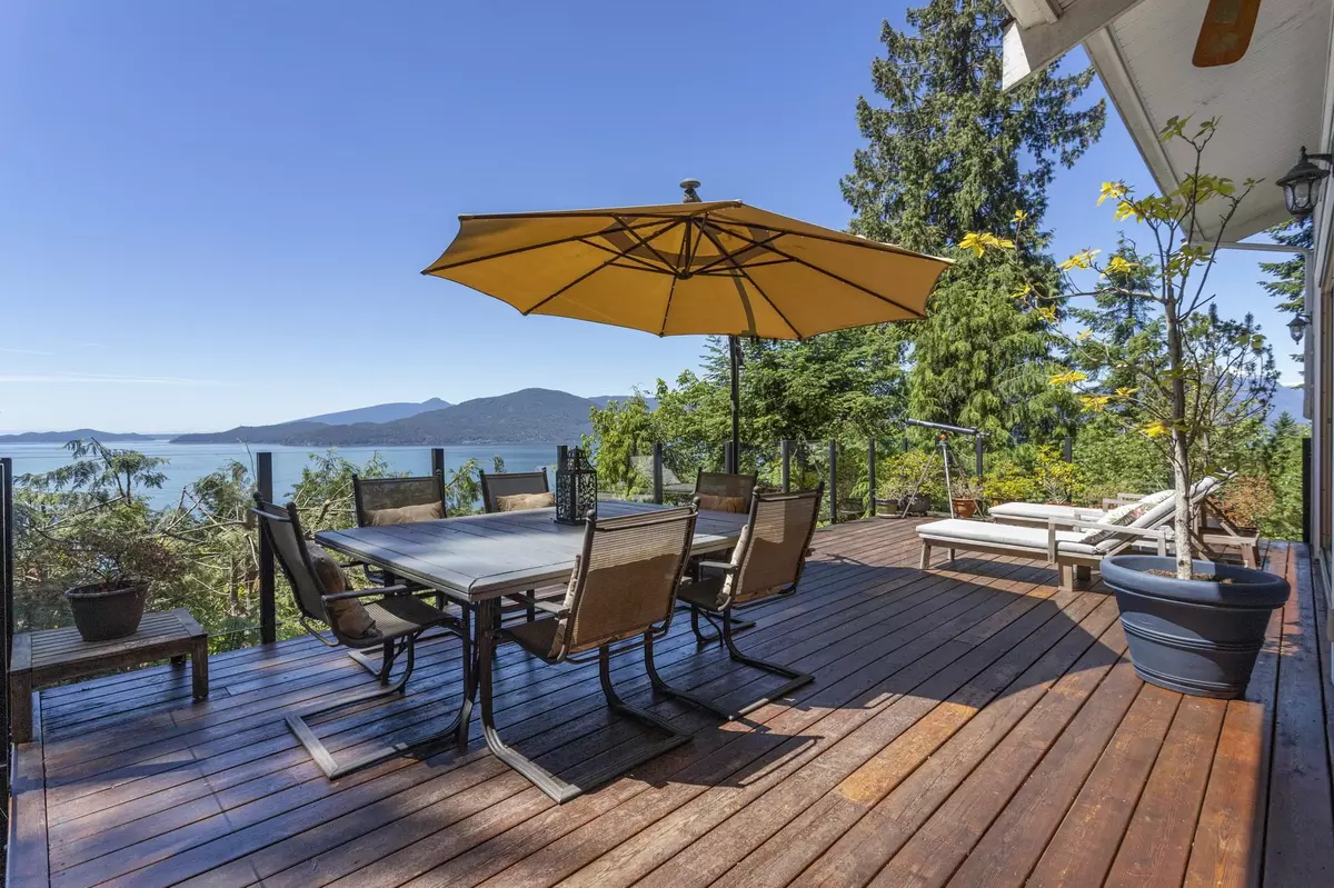Lions Bay, BC V0N 2E0,220 Panorama RD