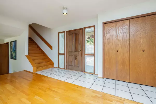 Mission, BC V2V 2K8,31529 Silverdale AVE