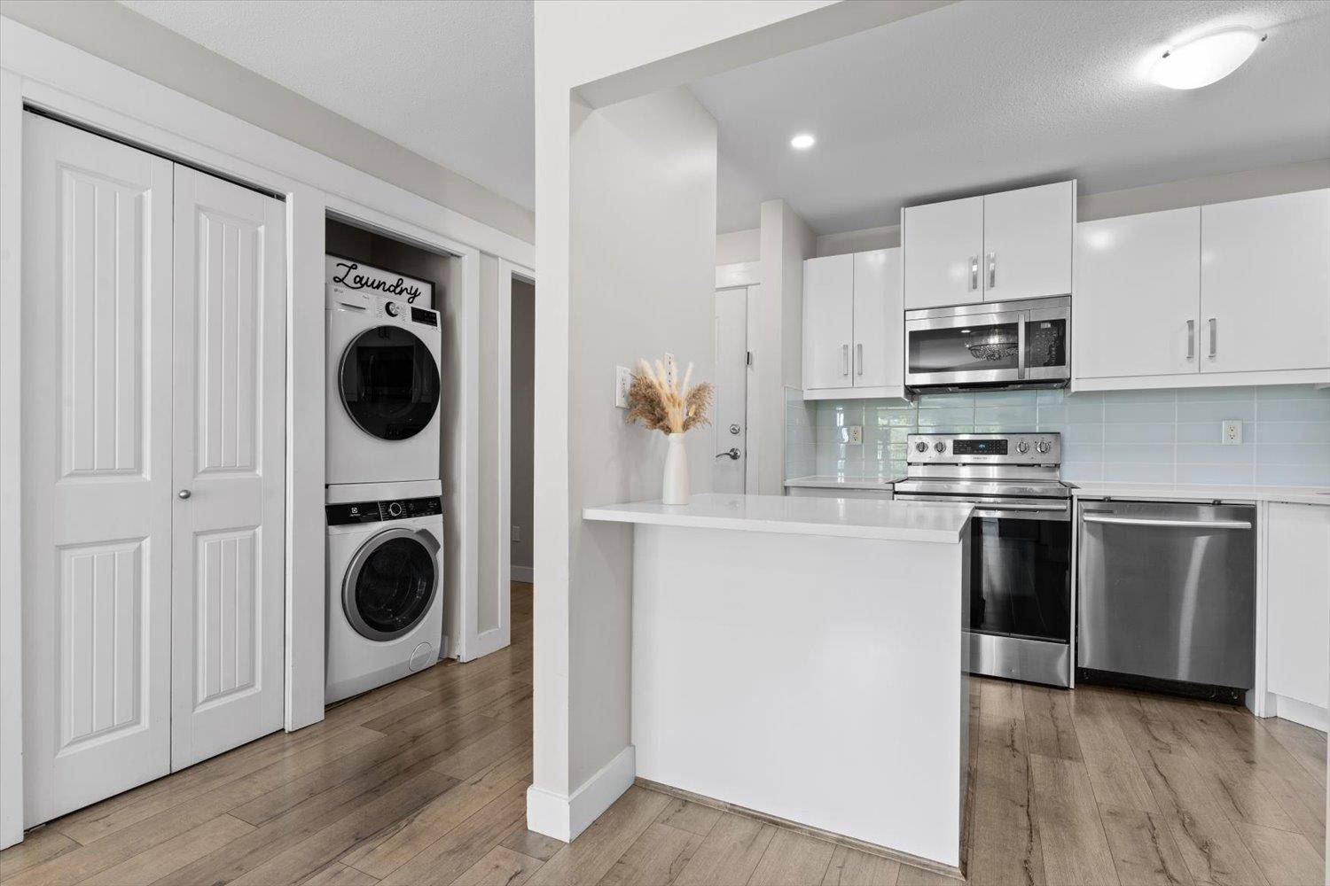 32725 George Ferguson WAY #306 Abbotsford, BC V2T 5M5