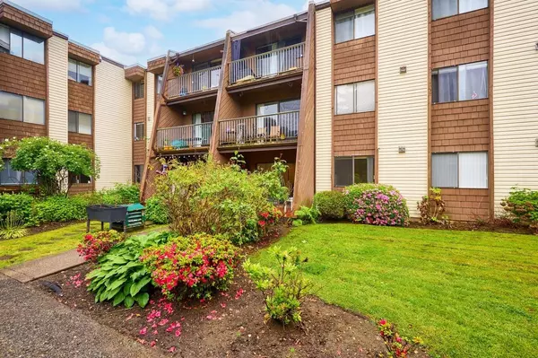 3921 Carrigan CT #102 Burnaby, BC V3N 4J7