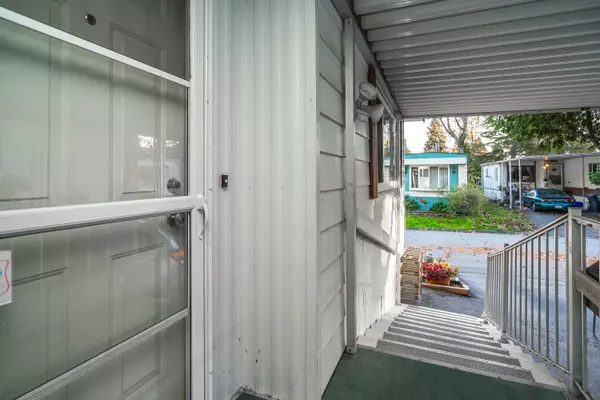 Surrey, BC V4A 4X4,1840 160 ST #309