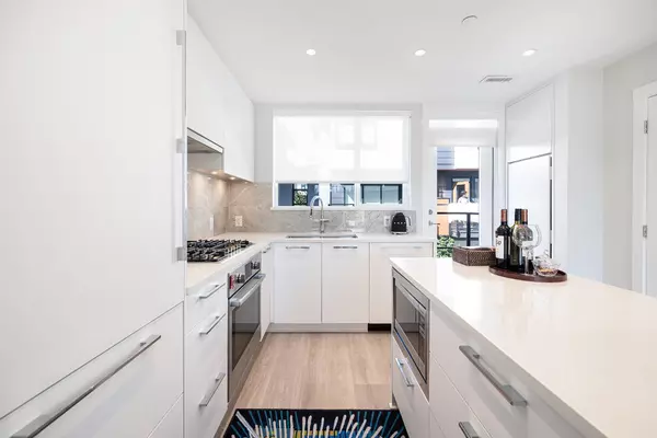 Vancouver, BC V6T 0E6,5370 Crooked Branch RD #103