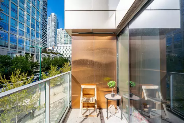 Vancouver, BC V6Z 0G5,1480 Howe ST #301