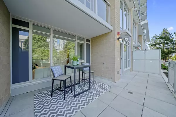 Surrey, BC V3T 0S1,13350 Central AVE #8