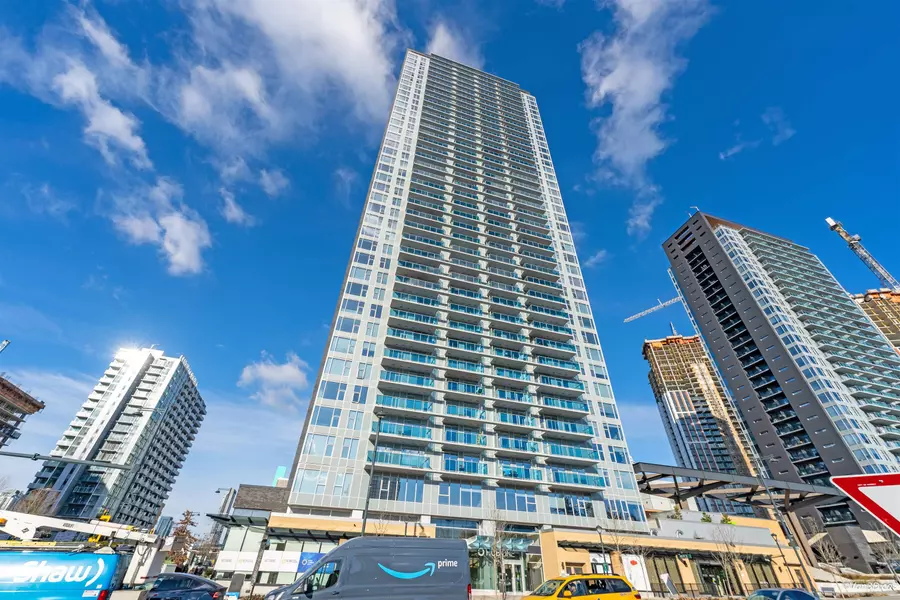 13615 Fraser HWY #1601, Surrey, BC V3T 0P7