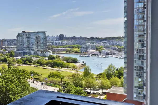 1495 Richards ST #1607, Vancouver, BC V6Z 3E3