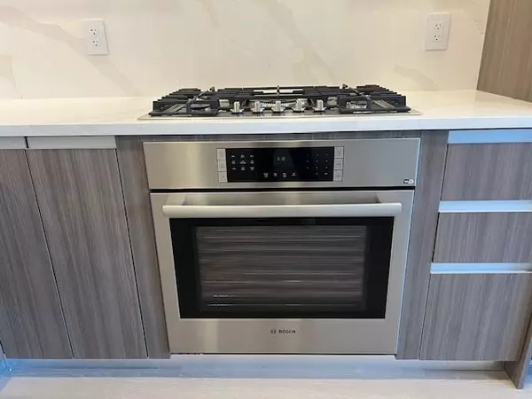 Vancouver, BC V6S 1S7,485 W 63rd AVE #203