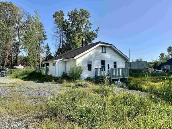 Burnaby, BC V3N 2T4,6063 9th AVE