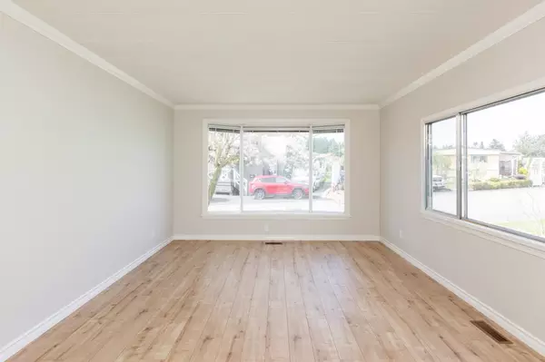 2102 Cumbria DR, Surrey, BC V4A 5K3