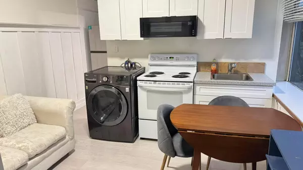 Vancouver, BC V6K 2B9,2908 W 8th AVE