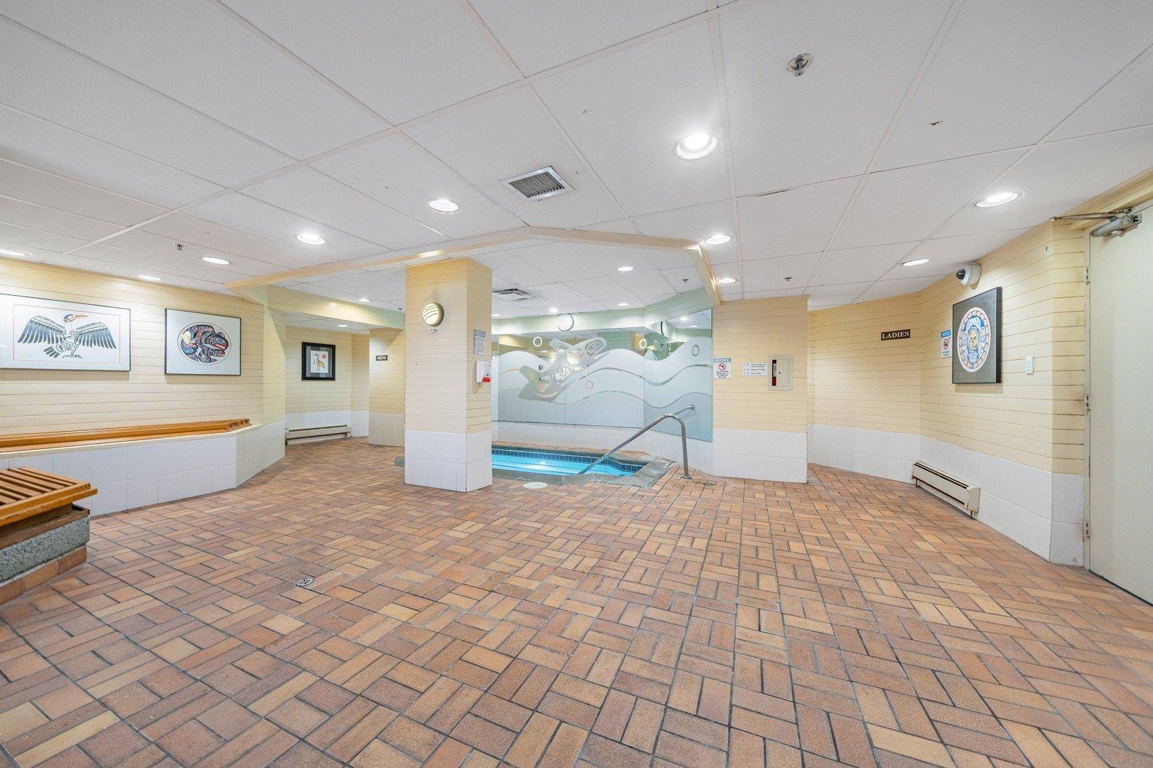 West Vancouver, BC V7P 3G8,2004 Fullerton AVE #1506