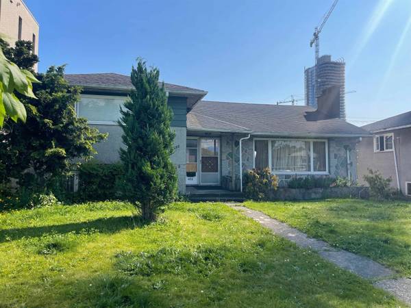 408 W 41st AVE, Vancouver, BC V5Y 2S7