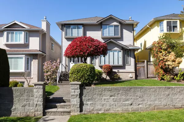2133 W 49th AVE, Vancouver, BC V6M 2T5