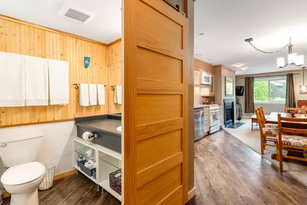 Whistler, BC V8E 0H1,2021 Karen CRES #105