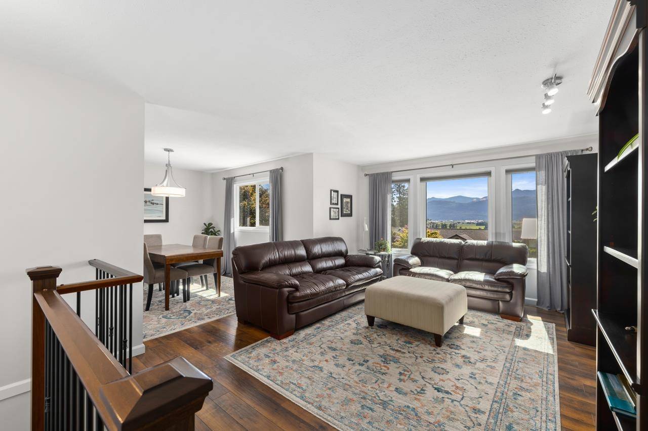 Abbotsford, BC V3G 1E2,2223 Mountain DR