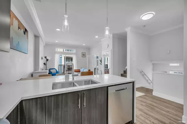 Surrey, BC V4P 0E7,2528 156 ST #29