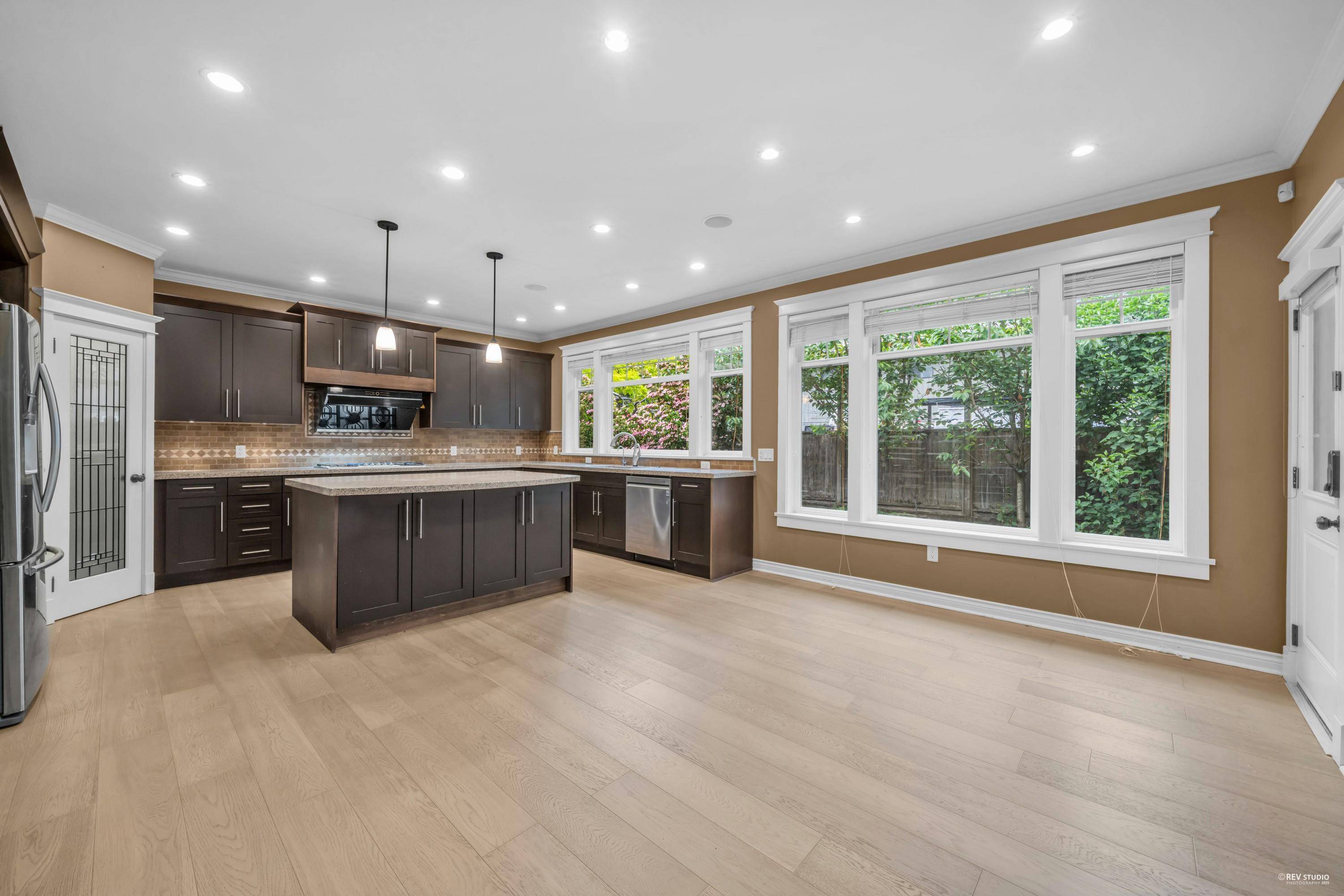 Delta, BC V4M 1M3,4945 Dogwood DR