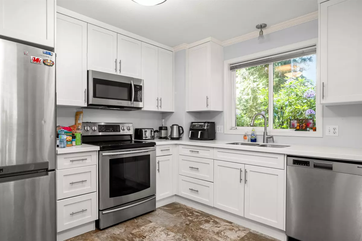 Abbotsford, BC V2S 8C6,33708 King RD #111