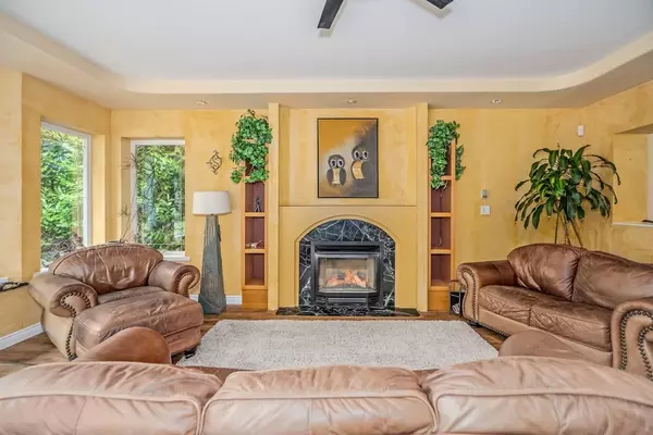 Delta, BC V4K 2G3,5476 Paton DR