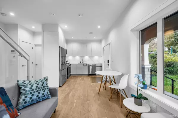 Vancouver, BC V5K 1R9,3433 Dundas ST