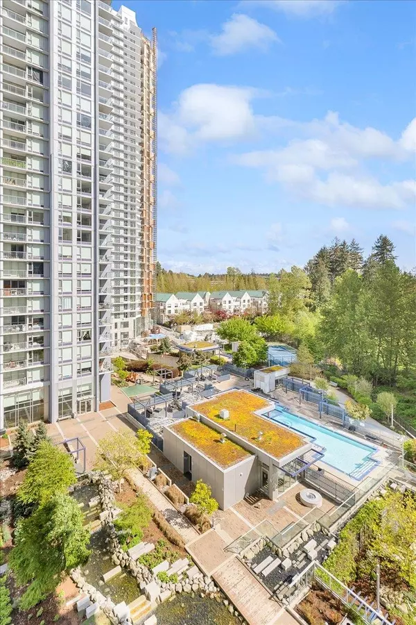 Surrey, BC V3T 0L5,13696 100 AVE #1015