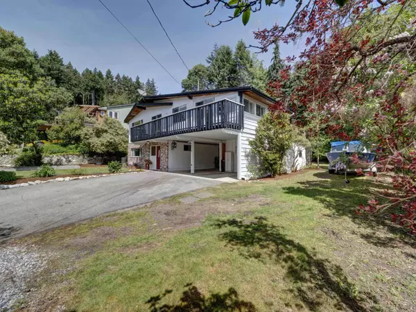 Sechelt, BC V7Z 0C1,5218 Radcliffe RD
