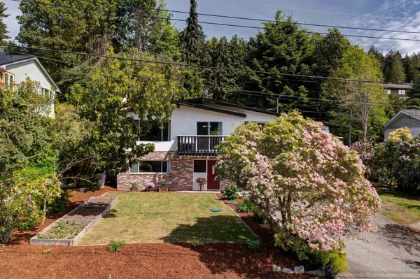 Sechelt, BC V7Z 0C1,5218 Radcliffe RD