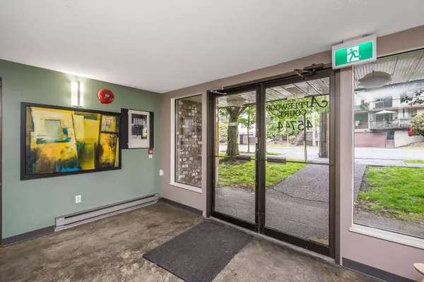 Chilliwack, BC V2P 1T6,45744 Spadina AVE #206