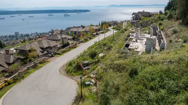 West Vancouver, BC V7S 3K3,2345 Kadlec CT