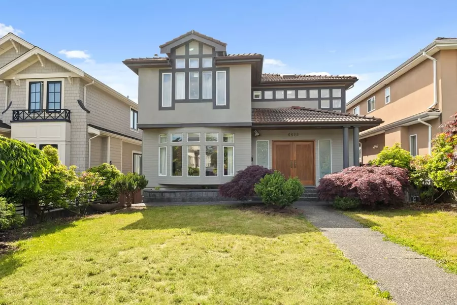 6823 Killarney ST, Vancouver, BC V5S 2Y2