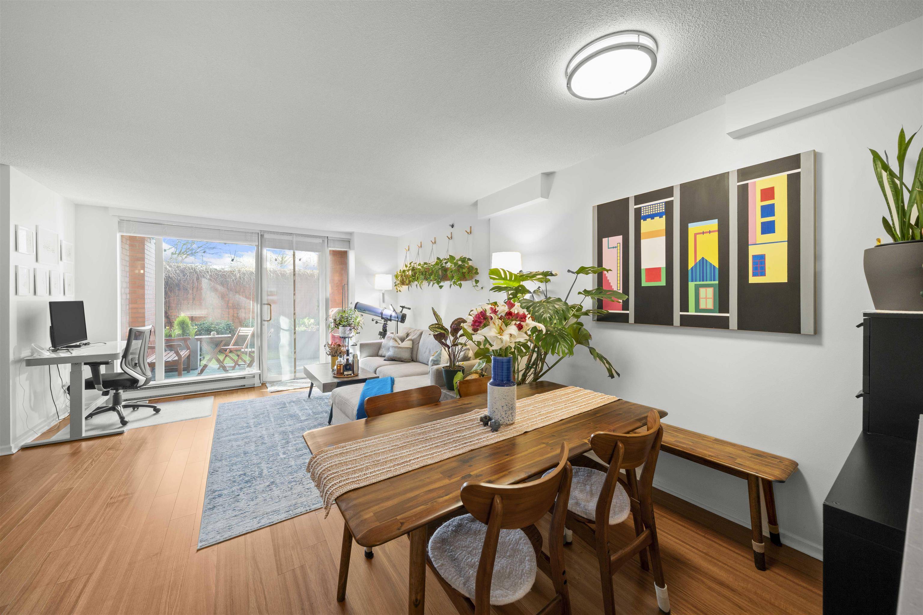 Vancouver, BC V5Z 4N3,503 W 16th AVE #106