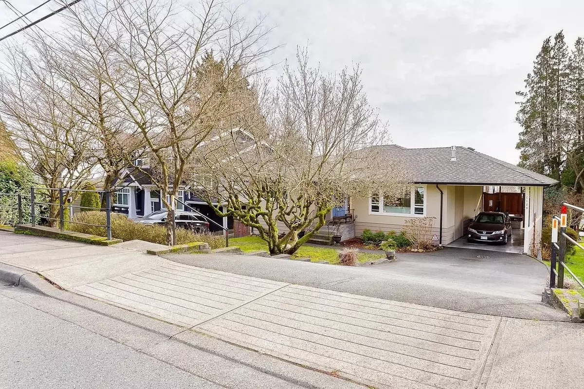 Coquitlam, BC V3K 2X4,1120 Rochester AVE