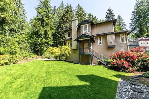 North Vancouver, BC V7H 2Z6,1190 Strathaven DR