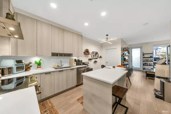 Burnaby, BC V3N 0H5,7133 14th AVE #105
