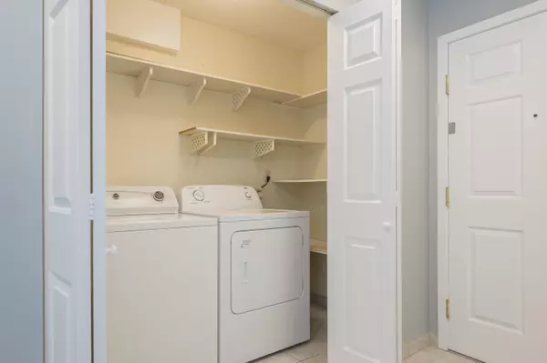 Delta, BC V4C 8E3,11910 80 AVE #705