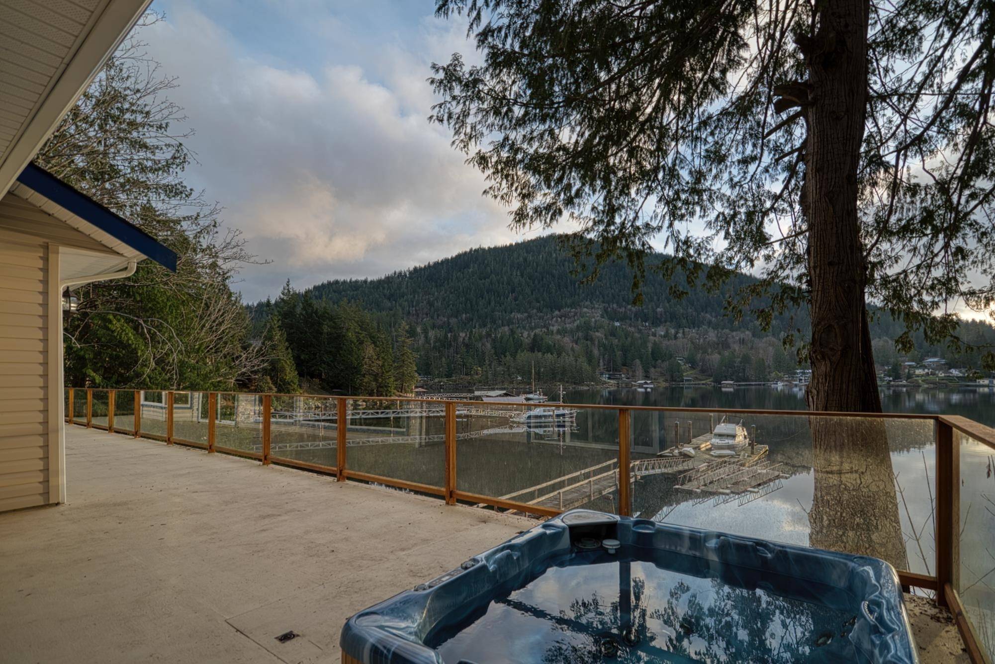 Garden Bay, BC V0N 1S1,5338 Daniel RD