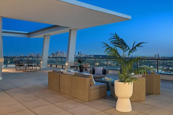 Burnaby, BC V5C 0M8,4720 Lougheed HWY #4402