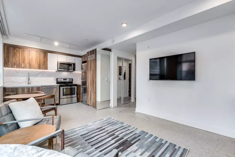 1170 Barclay Street #102, Vancouver, BC V6E 1H1
