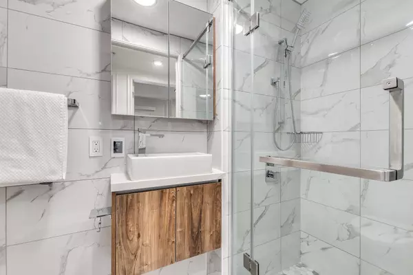 1170 Barclay Street #107 Vancouver, BC V6E 1H1